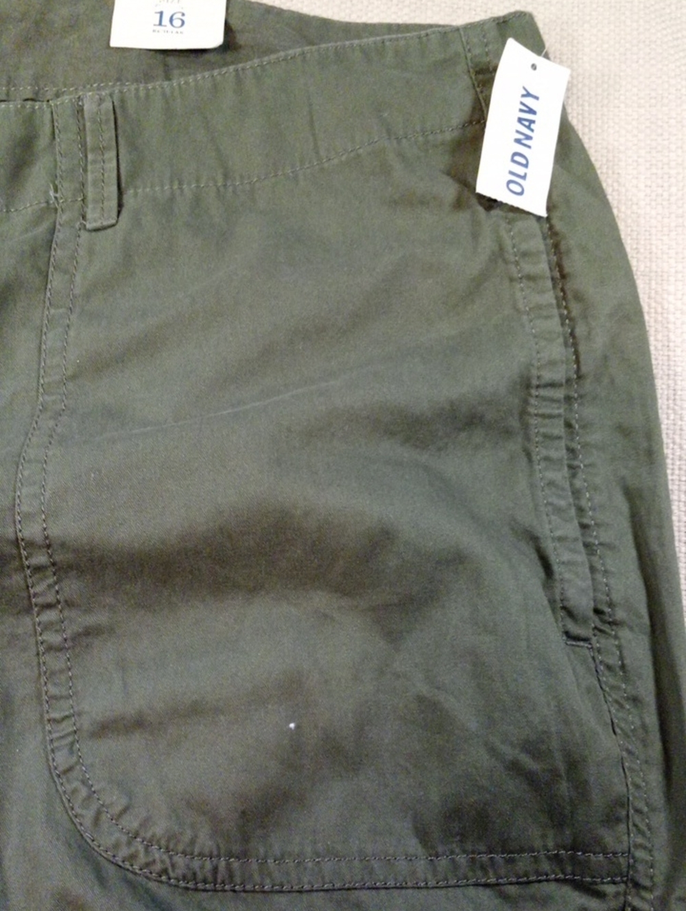 Women's Size 16 Old Navy  Olive Cargo Pants - Picture 10 of 10